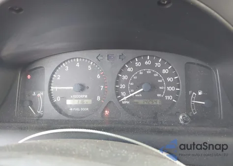 1999 Toyota Corolla Le z USA, uszkodzony, nr VIN 2T1BR12E8XC109982